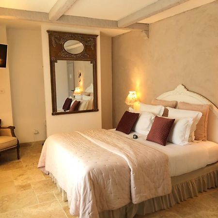 Lamanon Maison D'Hotes "Les Ecuries Du Mas" מראה חיצוני תמונה